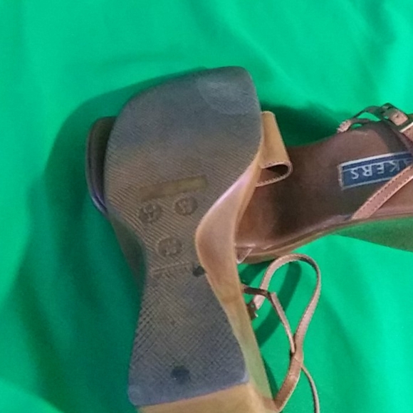 Bakers Shoes Bakers Sz 7 Brown Strappy Platform Sandals Poshmark